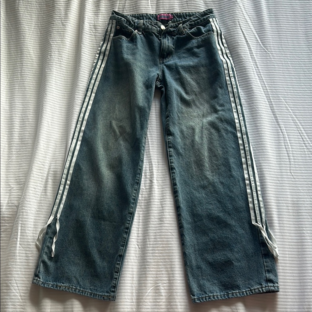 Edikted Washed Low Rise Ribbon jeans